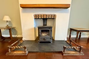 Living Room Feature- click for photo gallery